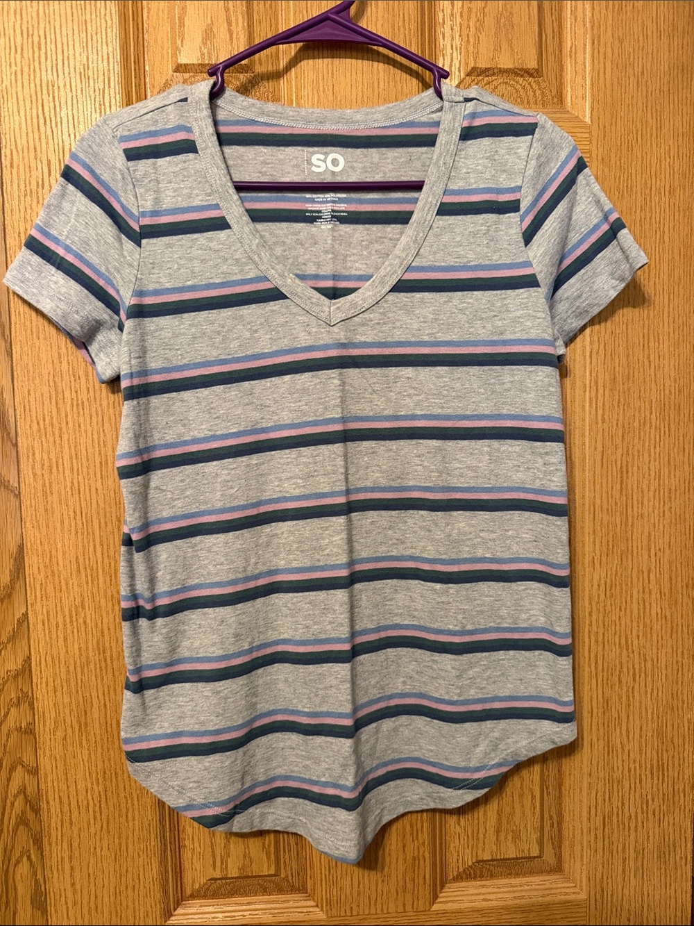 SO Women's Light Gray V-Neck Tee with Pink & Blue Stripes